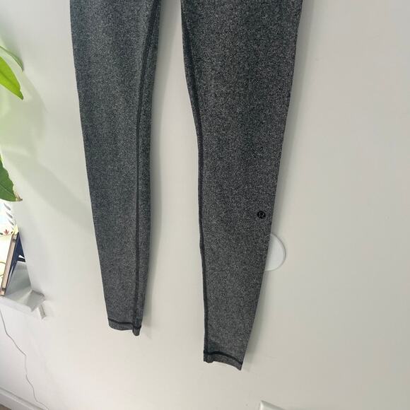 Lululemon Space Gray High Rise Wunder Under Leggings Size 6 - Picture 3 of 4